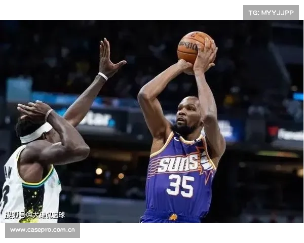 NBA奇特身体构造:杜兰特大脚似镰刀 波什脖子长17cm NBA奇特身体构造:杜兰特大脚似镰刀 波什脖子长17cm
