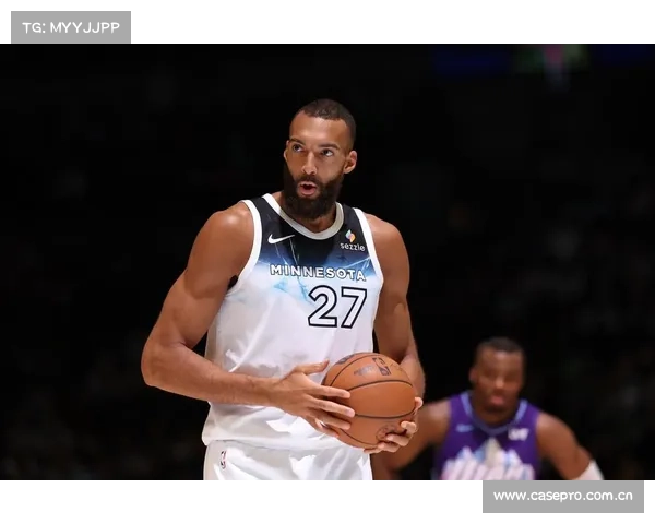 三球身高正式确定为6英尺8英寸